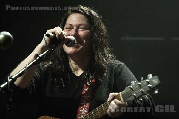 THE BREEDERS - 2008-04-18 - PARIS - La Cigale - Kim Deal